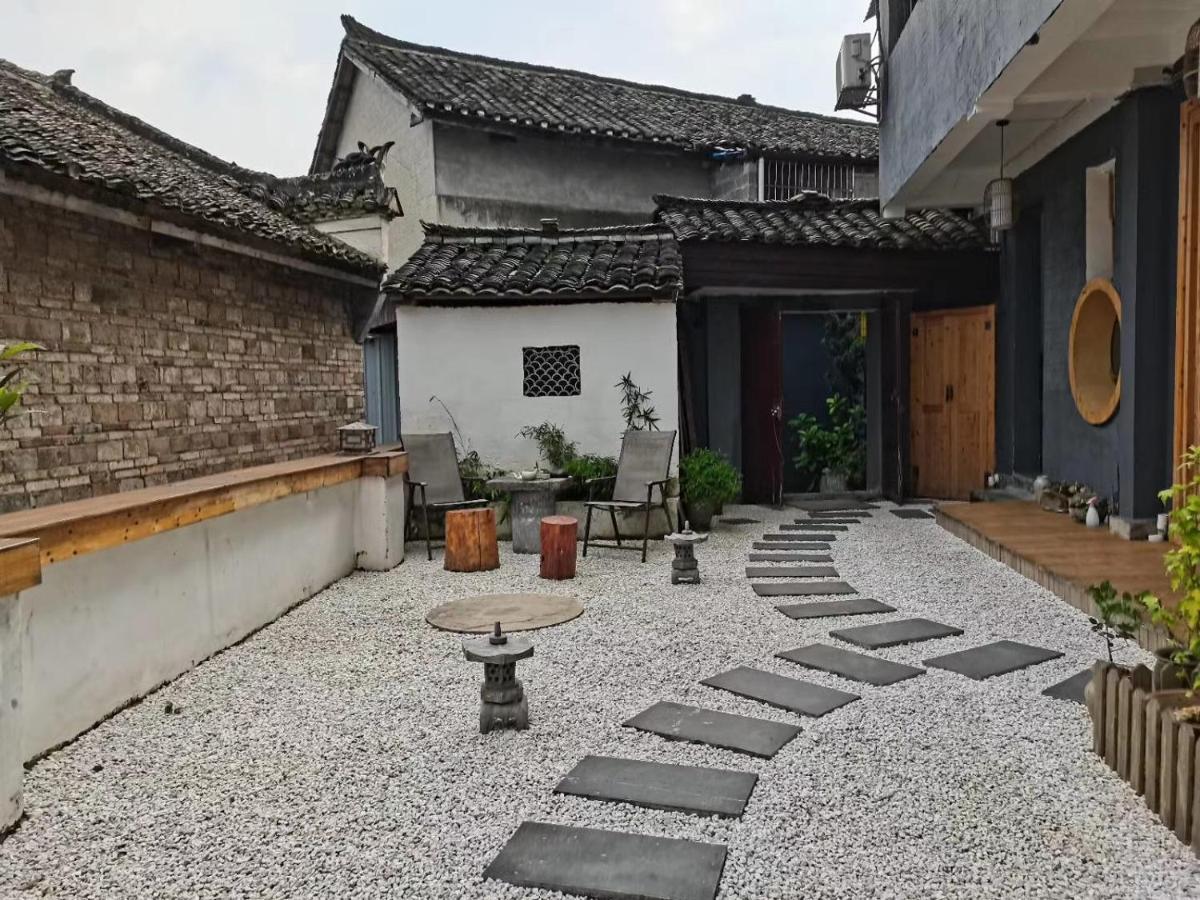 云起山居庭院观景民宿 Fenghuang Eksteriør billede
